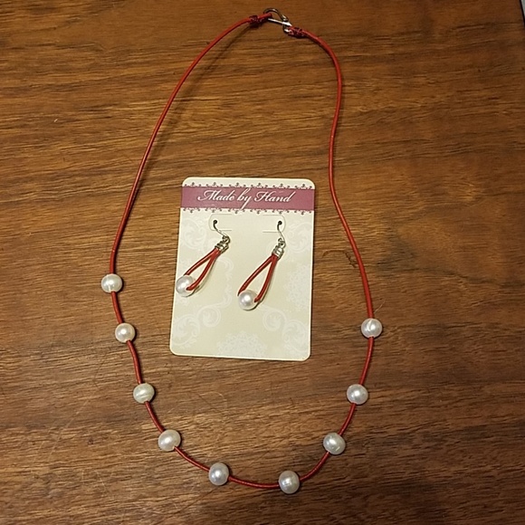 👸📿👂 NWT Handmade Necklace & Earrings Set - Picture 1 of 5